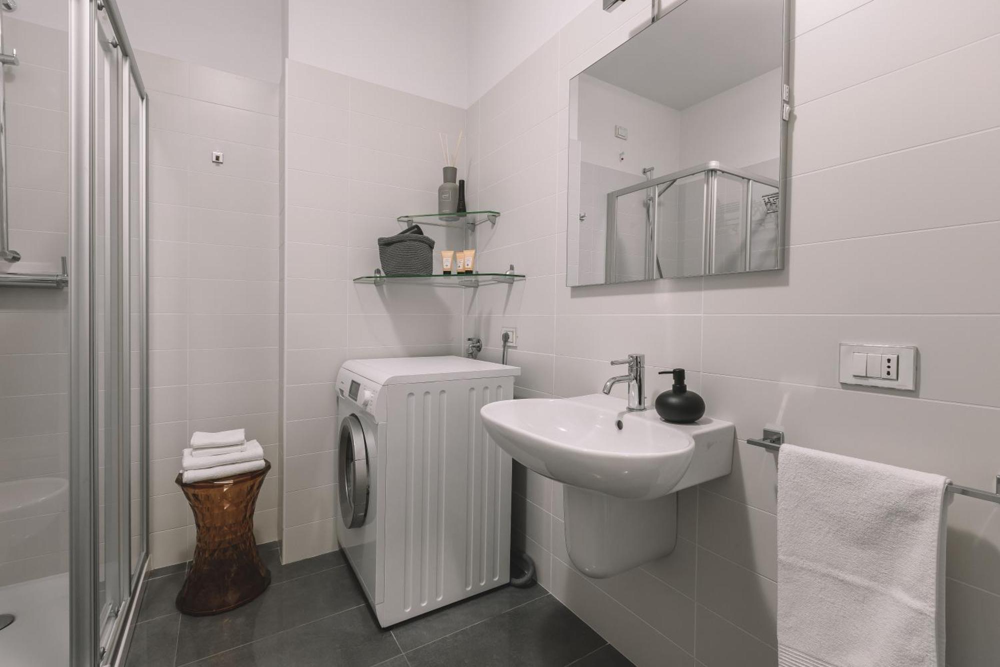 Tergesteo Adriatic Suite Триест Экстерьер фото