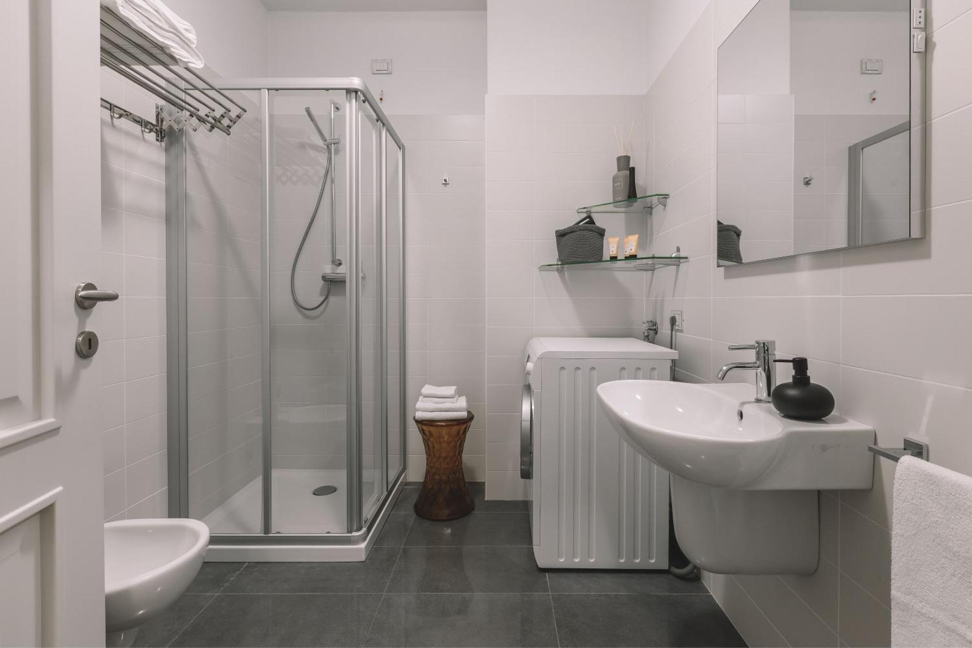 Tergesteo Adriatic Suite Триест Экстерьер фото